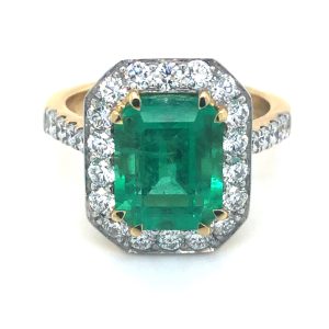 Fine Ethiopian Emerald & Diamond 18ct Yellow Gold Ring