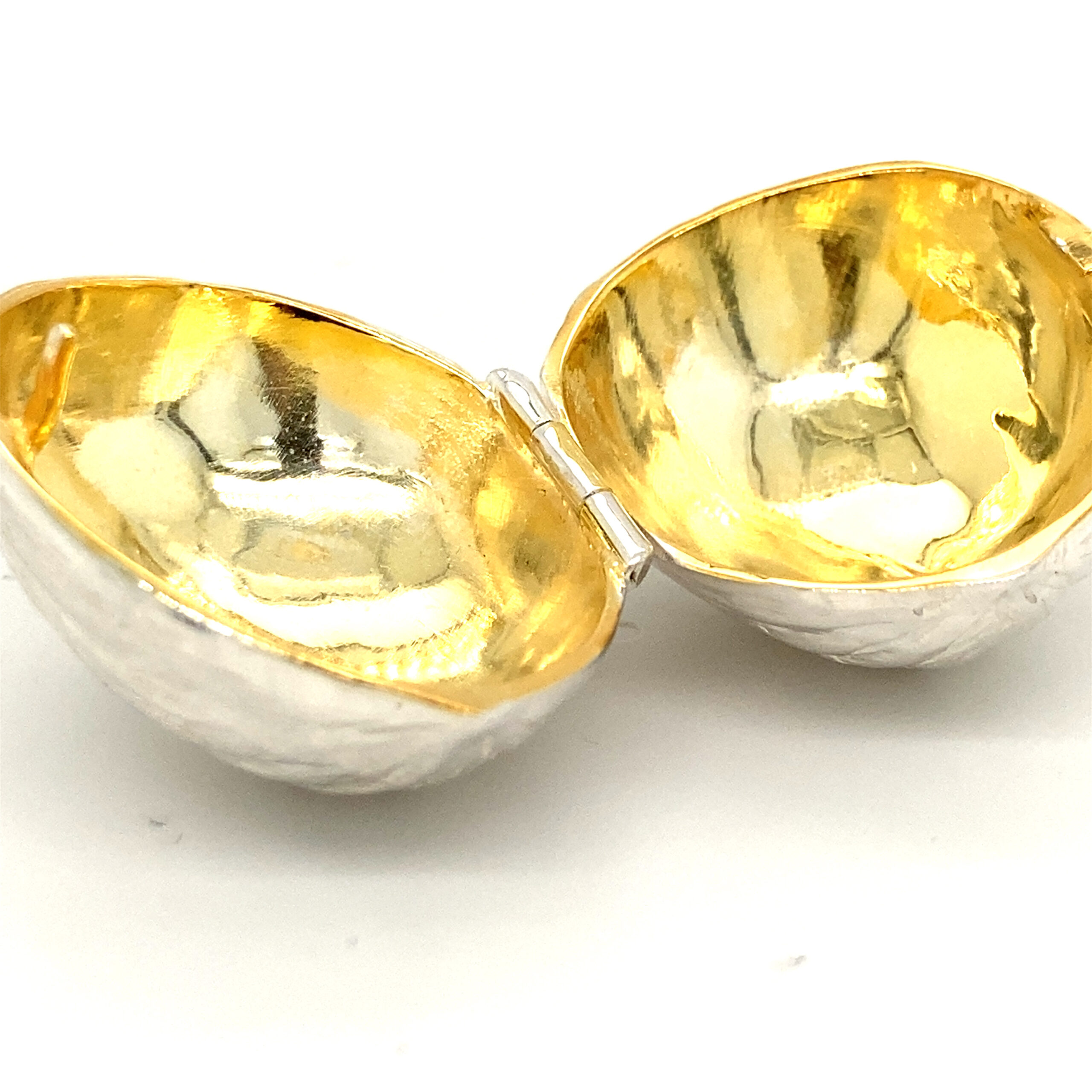 Walnut pill box - Image 3