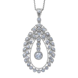 Round Diamond in 18ct White Gold Vintage Pendant